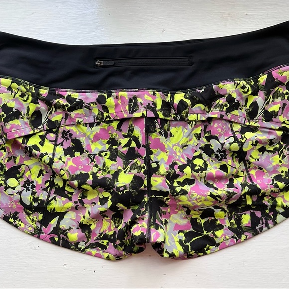 NWT Lululemon speed up shorts - Picture 2 of 3